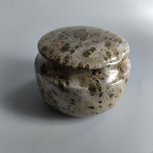 Serpentine stone trinket - serpentine,