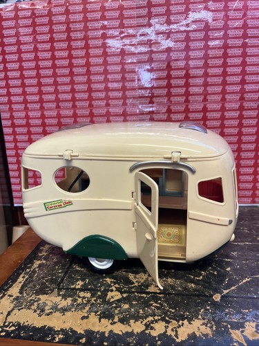 Sylvanian families caravan - families,