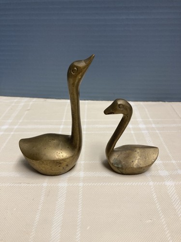 Vtg pair solid brass swan - pair,