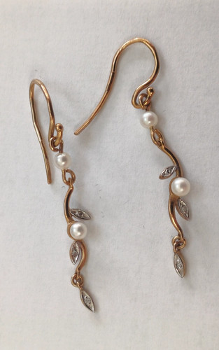 Pair 9ct gold - of, hooked