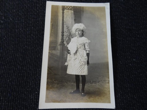 Social history postcard girl - social,