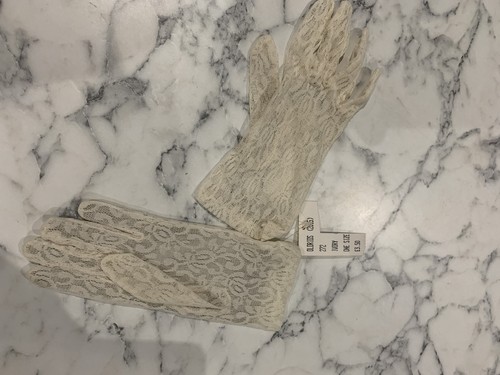 Vintage nylon lace gloves - nylon,