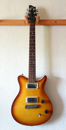 Sunburst electric guitar - electric,