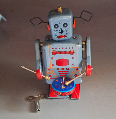 Clockwork wind tin robot - tin,