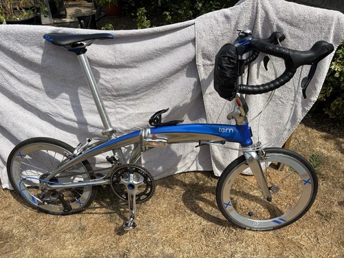 Folding bicycle tern - bicycle,, verge