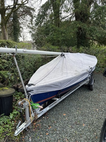 Wayfarer sailing dinghy with - wayfarer,