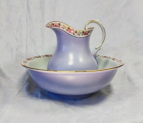 Very large lilac wash jug - wash,