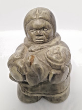 Canadian Eskimo Art, Carved Soapstone, Mother & Child Figures, 9,5cm