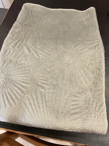 Next bedspread faux velvet - ,