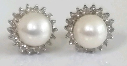 14ct gold pearl - and, diamond