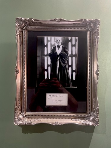 Framed alec guinness signed - guinness,