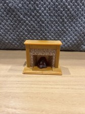 SILVANIAN FAMILIES TRADITIONAL 1970s  1980s STYLE LIGHT UP FIREPLACE LOG FIRE