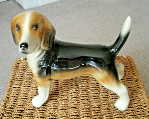 Vintage beagle dog - dog, standing