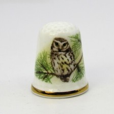 THIMBLE COLLECTORS CLUB, THE LITTLE OWL BY OAKLEY CHINA, ENGLAND