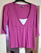 TESCO CHEROKEE PINK/PURPLE & WHITE 3/4 SLEEVE V-NECK T-SHIRT SIZE 20