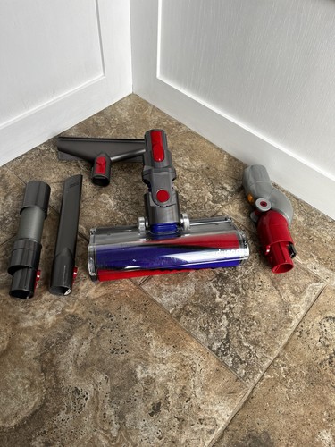 Dyson tools model - v8,