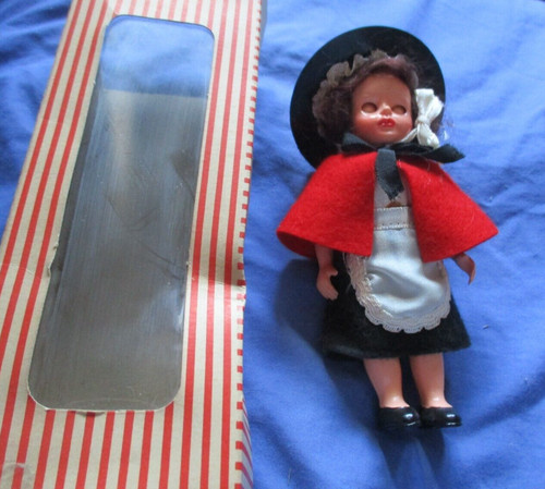 Vintage welsh costume doll - ,