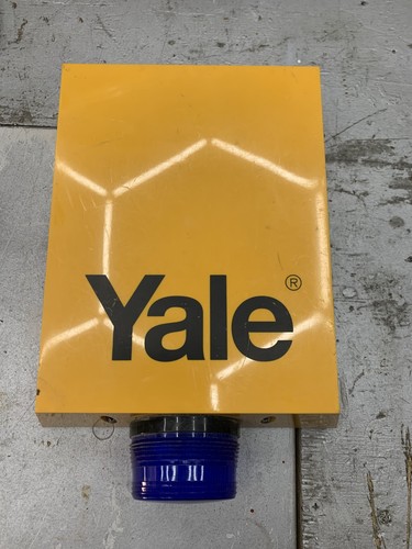 Yale dummy alarm box has - dummy,