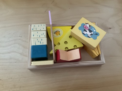 Wooden playfood cheese - playfood,,