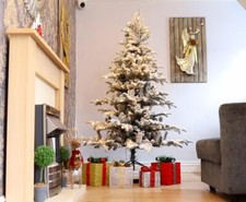 Pre Lit Christmas Tree Snow