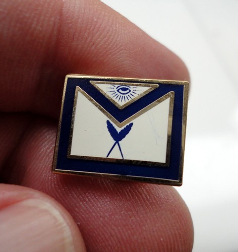 Small pre owned used - used, freemason