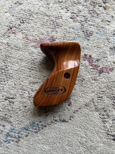 Hoyt wooden recurve - wooden,