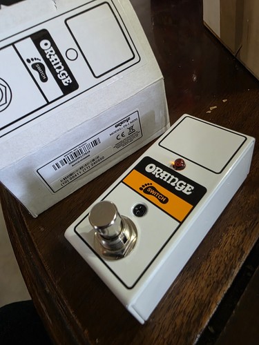 Orange mini footswitch - fs-1,