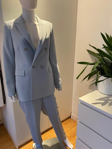 Bnwt reiss laura - bnwt,