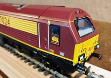 DCC Hornby Class 67 024 EWS