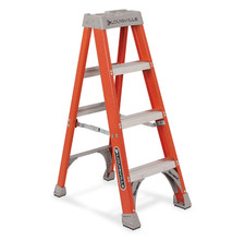 Louisville 4ft Fiberglass Step