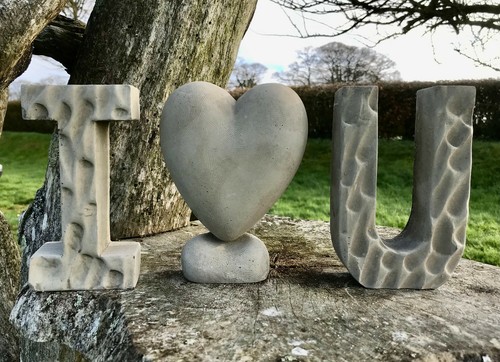Vaientine heart u - vaientine, "heart"