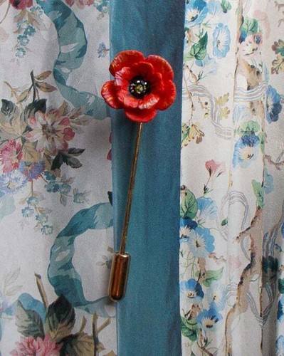 Tiny red poppy - tiny, corsage
