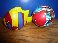 VINTAGE SMALL BALL SEASIDE THEME AND SQUEAKY FISH 1980'S TOYS?