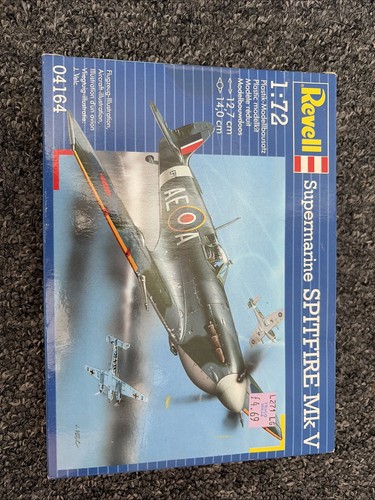 Revel submarine spitfire v - spitfire,