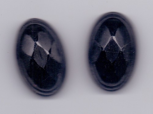 Pair victorian glass - glass, buttons