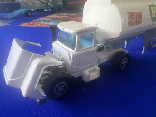 Corgi mack seddon - 1,