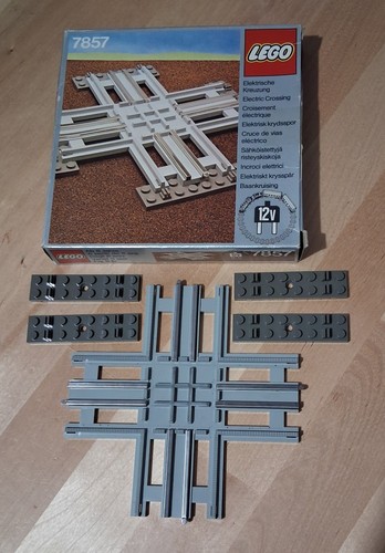Vintage lego 12v train - lego,