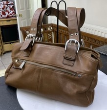 Vintage Tignanello Leather Tan Brown Silver Hardware Shoulder Grab Bag Handbag