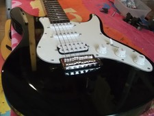 ASHTON STRAT TYPE ELEC TRIC