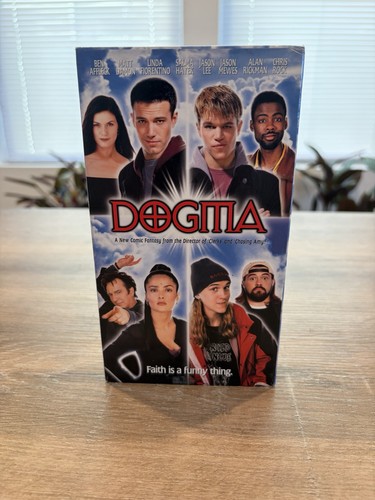 Dogma vhs 2000 smith carlin - vhs,