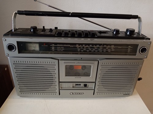 Sanyo m9922l ghetto blaster - ghetto,