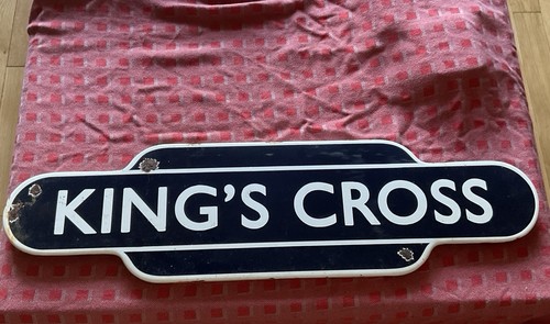 King cross station - cross, totem