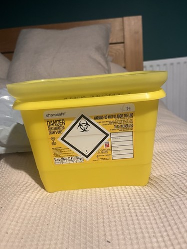 Brand new sharps - new, bin