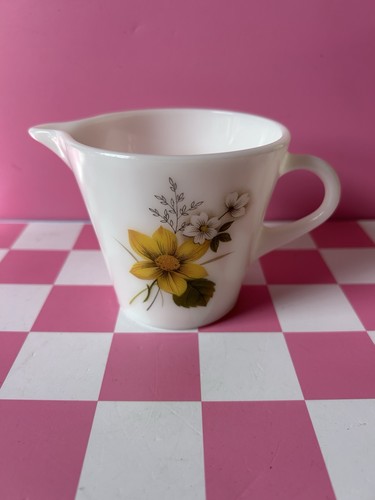 Vintage jaj pyrex milk - vintage, cream