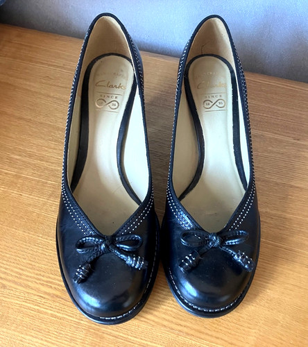 Clarks handcrafted black - clarks,