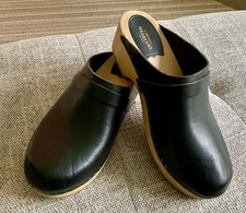 HASBEENS SWEDISH HANDMADE WOODEN CLOGS FROM SUSTAINABLE MATERIALS