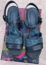 Moshulu Pampas Navy Strappy Block Heeled Sandals EU39 