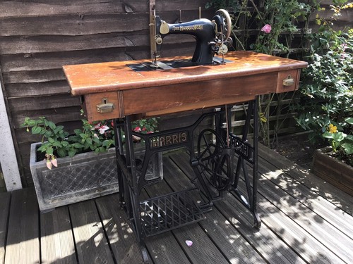 Vintage harris no33h treadle - harris,