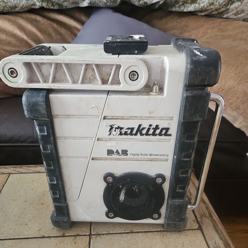 Makita bmr104 job site - bmr104, radio