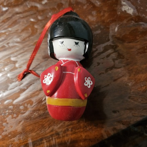 Small wooden kokeshi doll - kokeshi,